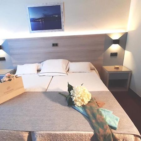 Hotel Nueva Plaza Малианьо Экстерьер фото