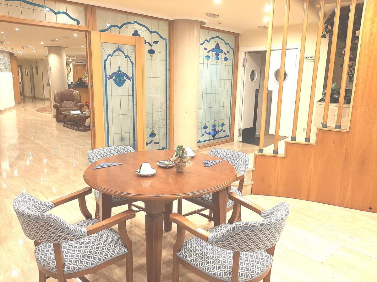 Hotel Nueva Plaza Малианьо Экстерьер фото