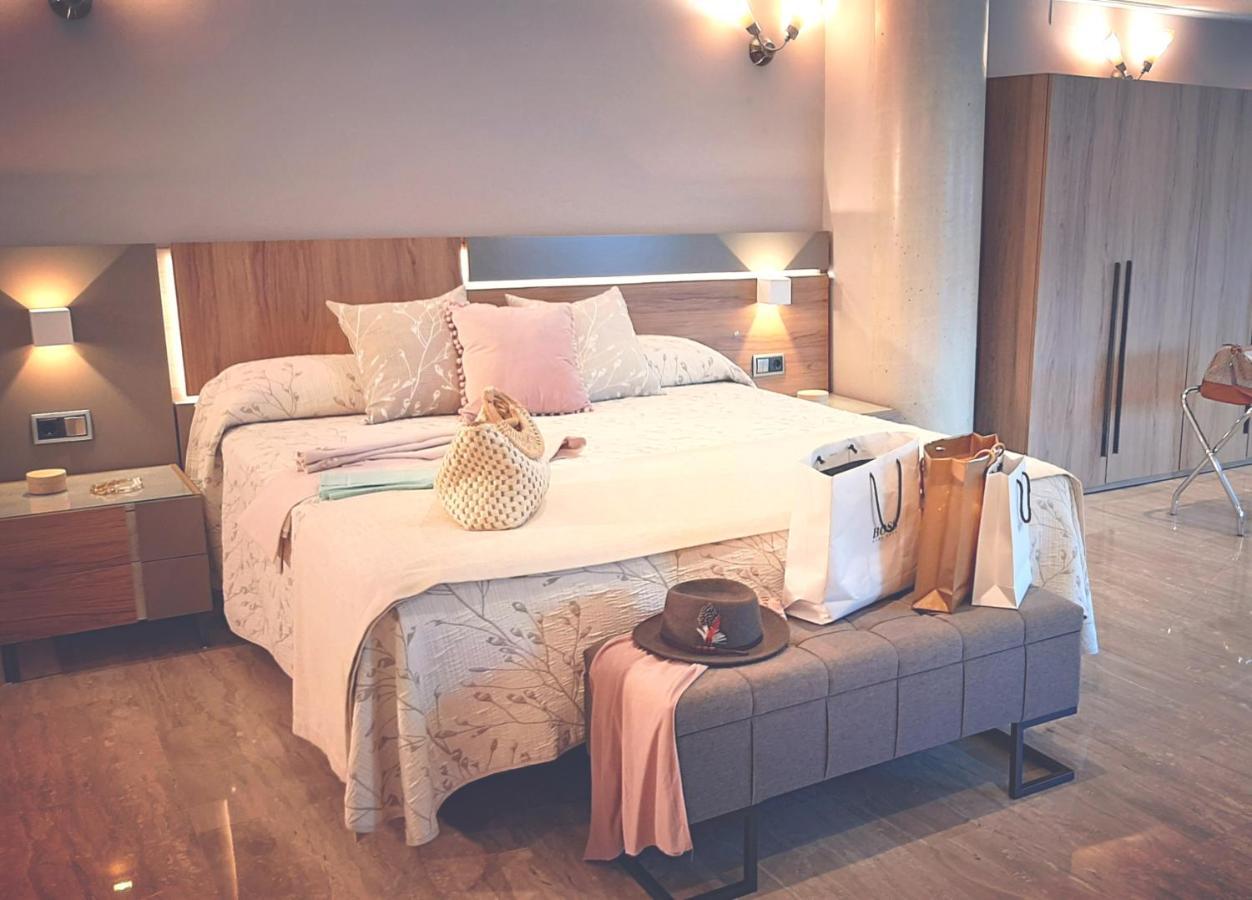 Hotel Nueva Plaza Малианьо Экстерьер фото