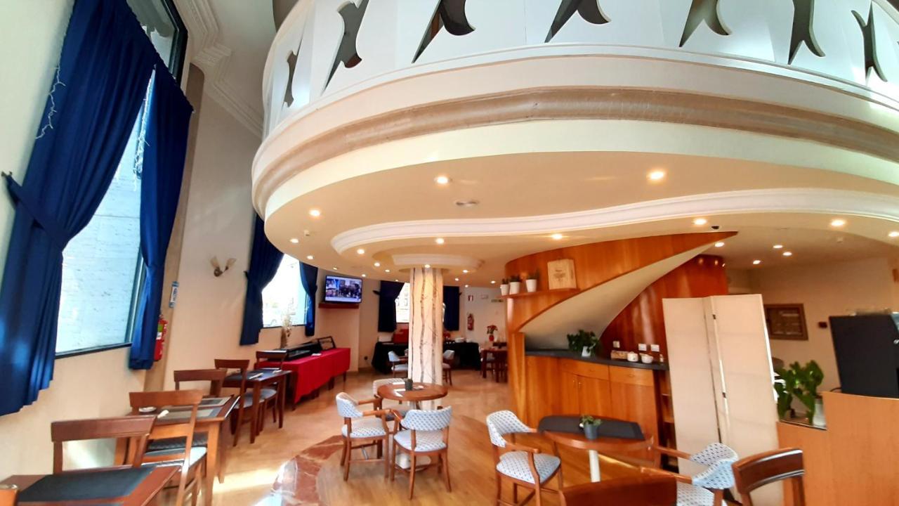 Hotel Nueva Plaza Малианьо Экстерьер фото