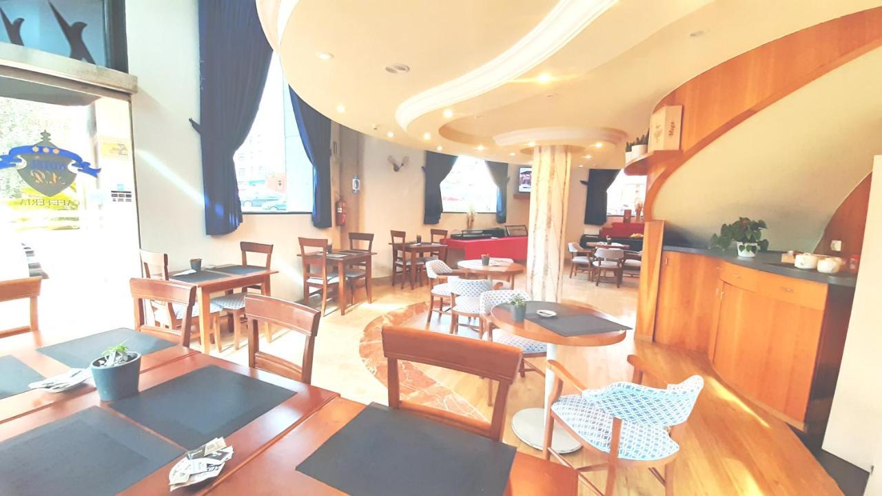Hotel Nueva Plaza Малианьо Экстерьер фото