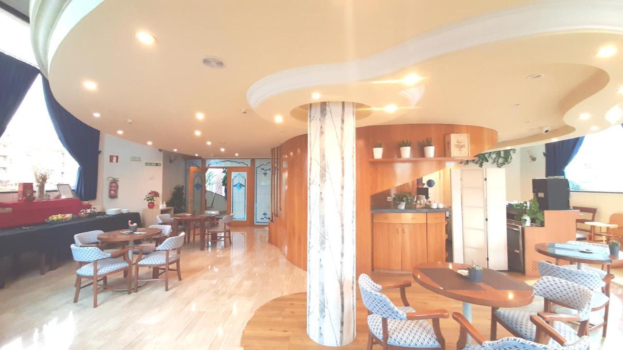 Hotel Nueva Plaza Малианьо Экстерьер фото