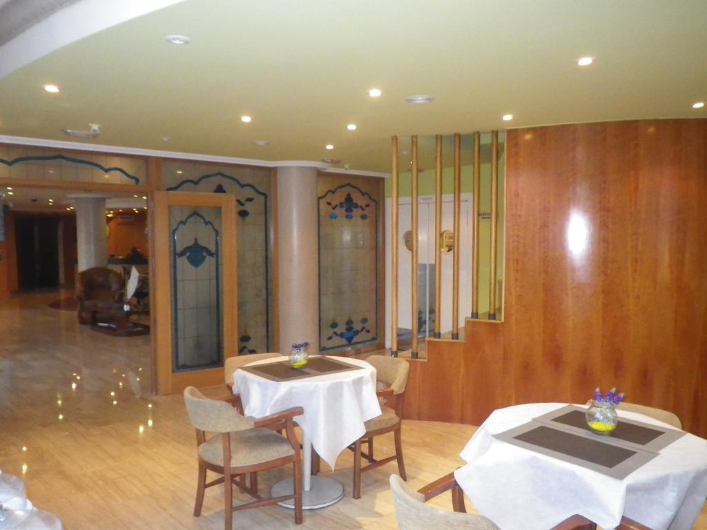 Hotel Nueva Plaza Малианьо Экстерьер фото