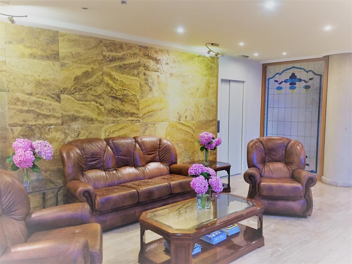 Hotel Nueva Plaza Малианьо Экстерьер фото
